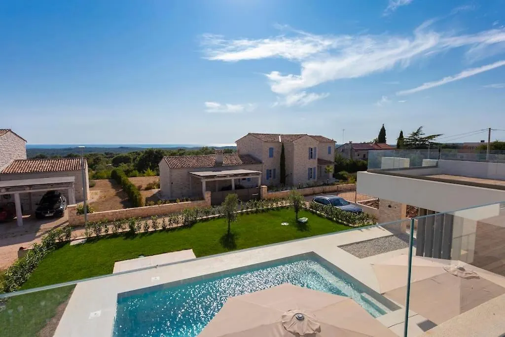 Design Villa Emily White Near Rovinj 발 크로아티아