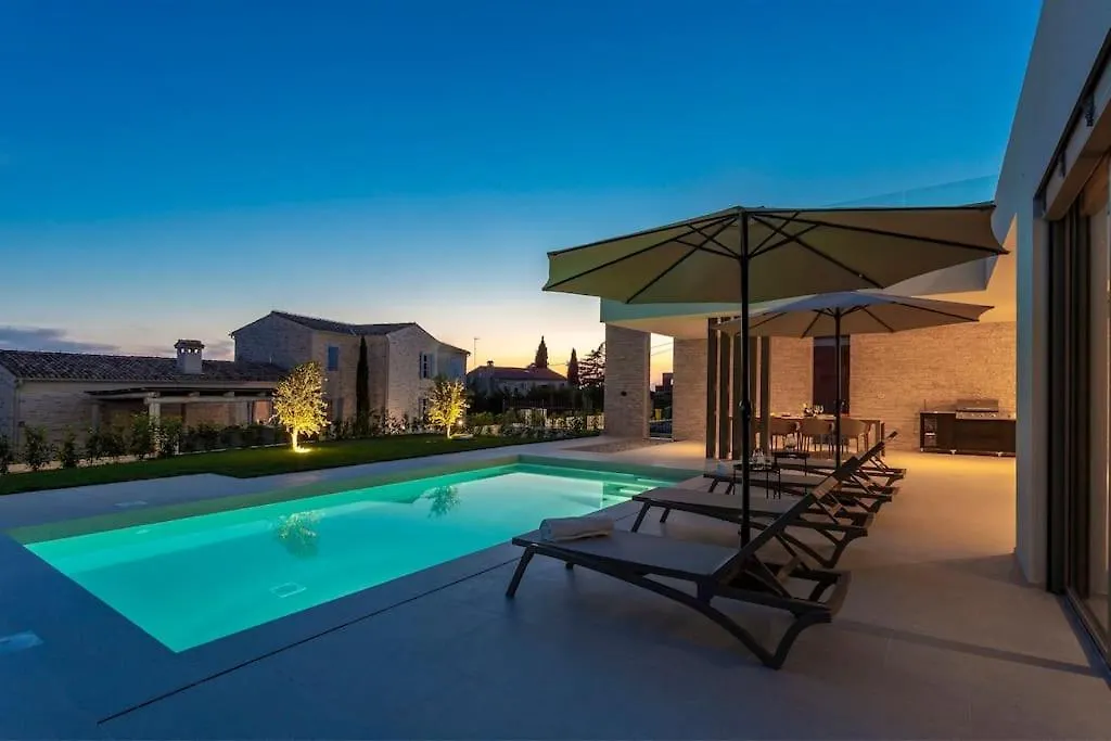 Design Villa Emily White Near Rovinj 발