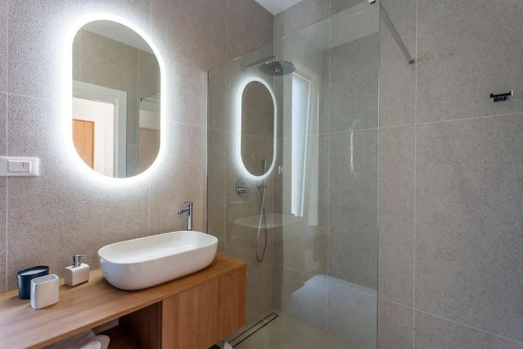 Design Villa Emily White Near Rovinj 발